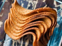 Корюшка вяленая (Онежская): Ресторанные гренки с сыром