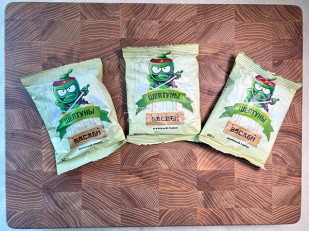 Мучные полоски МАЛИНОВЫЕ со вкусом острых бараньих рёбрышек 76 гр: Горох жареный со вкусом ВАСАБИ 