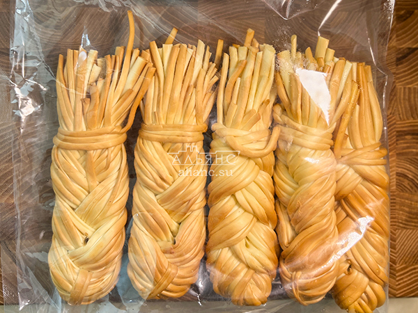 Сырный продукт ФЕРМЕРСКИЙ коса копченая в Можайске