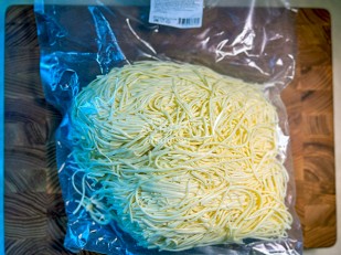 Нитка ЖАРЕНАЯ  Oktobersnack1 кг (сырный продукт): Сырный продукт ФЕРМЕРСКИЙ паутинка белая