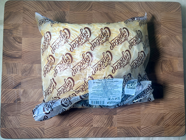 Сыр 1 кг ГОРНЫЙ СЫРОВАР (Паутинка со вкусом красной икры) в Можайске